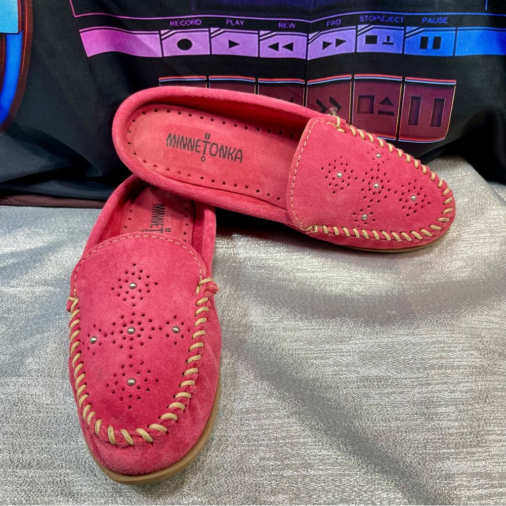Minnetonka Leather Boho Stud Women's Flats/Mules Size 6